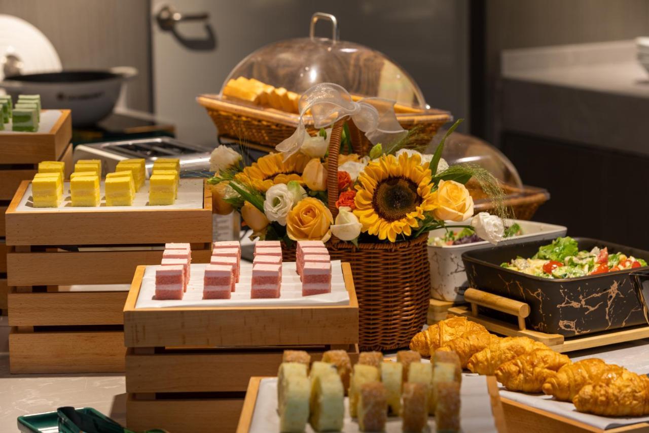 Gongxili - Xige Hotel Free Welcome Tea And Dessert Csengtu Kültér fotó